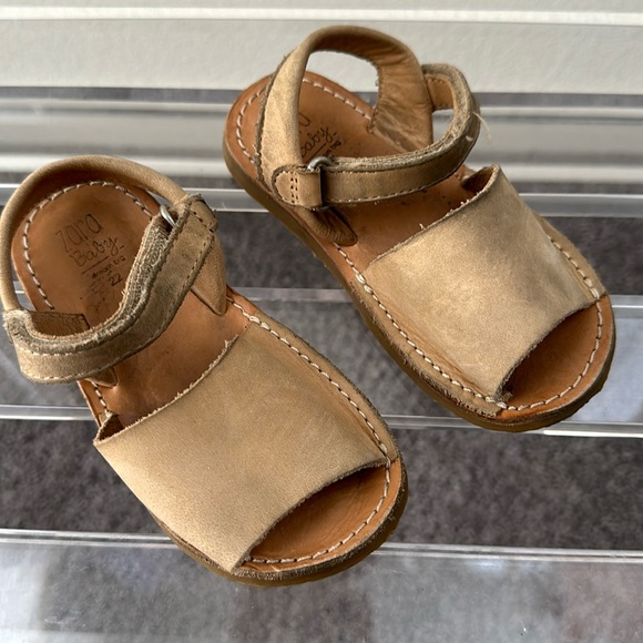 Zara Velcro Sandals - Picture 1 of 7